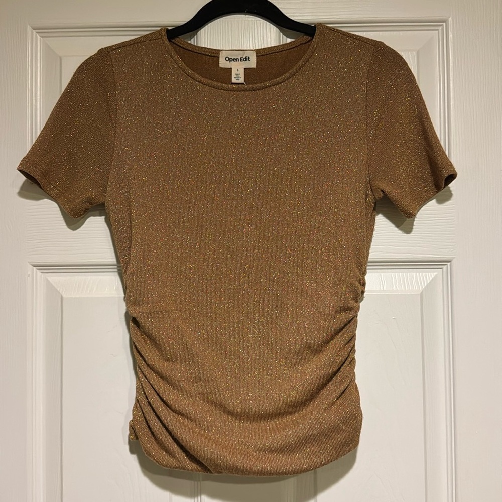 SS sparkle top